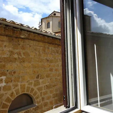 Nerone's - Bed & Better Bed & Breakfast