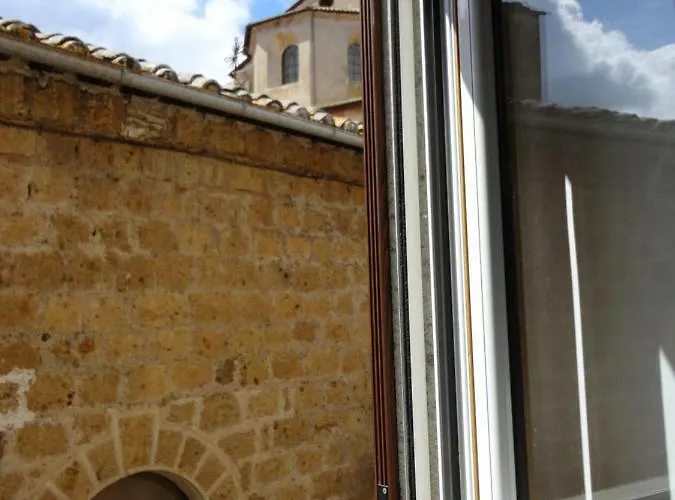 Nerone's - Bed & Better Bed and Breakfast