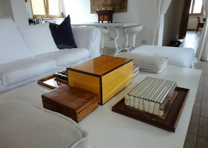 Nerone's - Bed & Better Bed and Breakfast Sutri